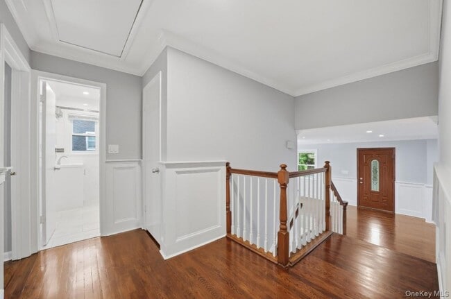 Building Photo - 87 Woodlawn Ave
