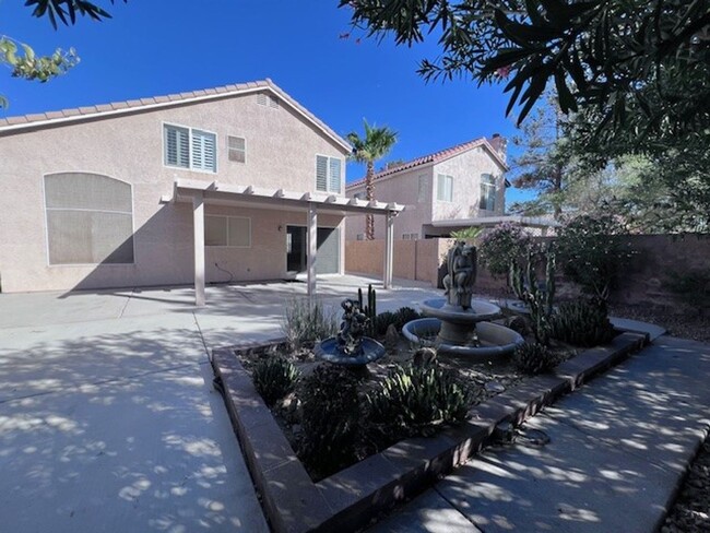 Building Photo - 4 bedroom Southwest Valley Charmer! Easy d...