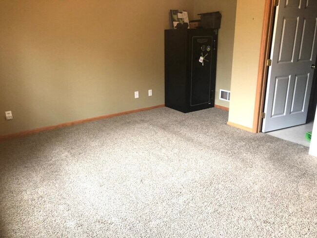 Building Photo - 20534 Cypress Dr