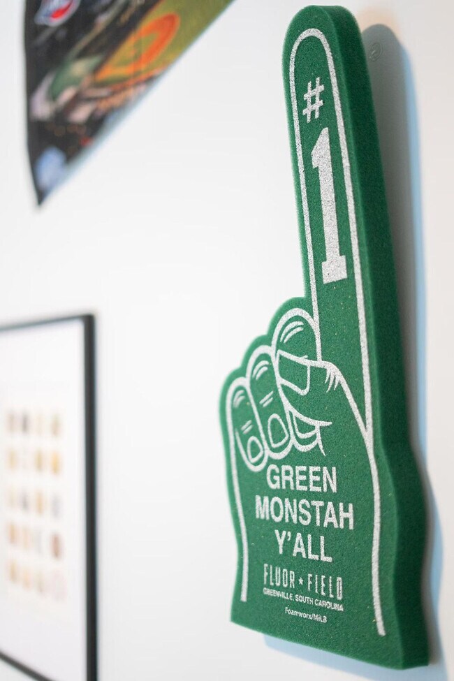 Building Photo - 24 Seth St