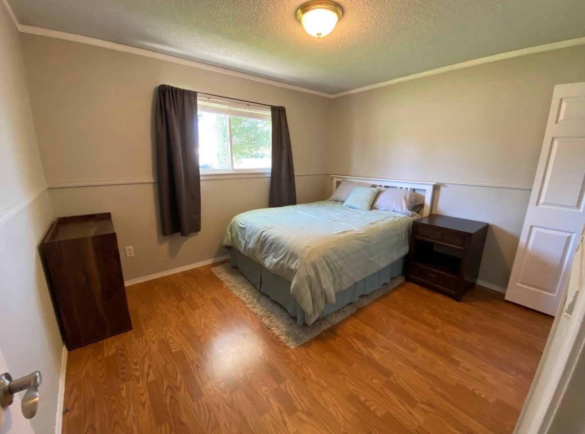 Building Photo - 3227 Lynn Ave