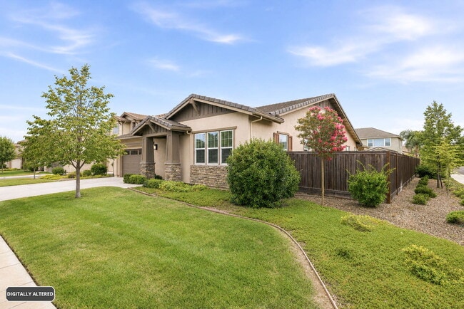 Building Photo - 8600 Arcos Way
