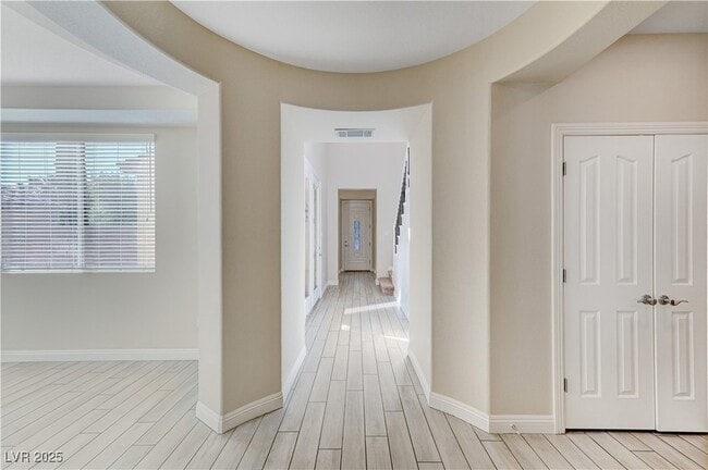 Building Photo - 536 Puenta Del Rey St