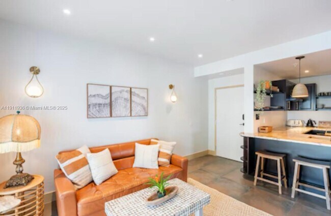 Building Photo - 481 NE 29th St