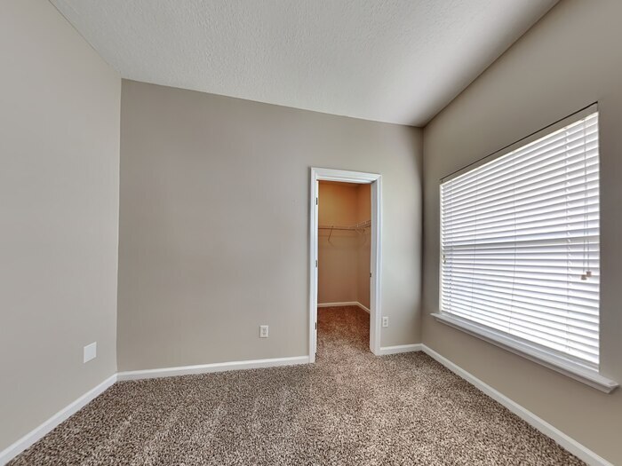 Building Photo - 10136 Lancashire Dr