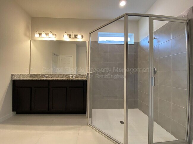 Building Photo - 12040 Ryegrass Trail