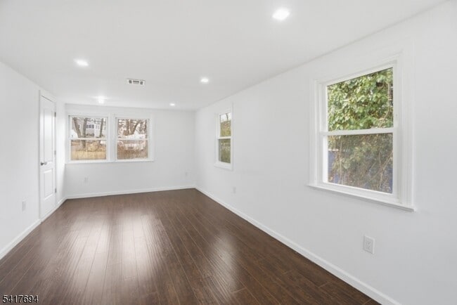 Building Photo - 67 Nolans Point Rd