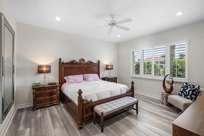 Building Photo - 123 Palm Bay Terrace