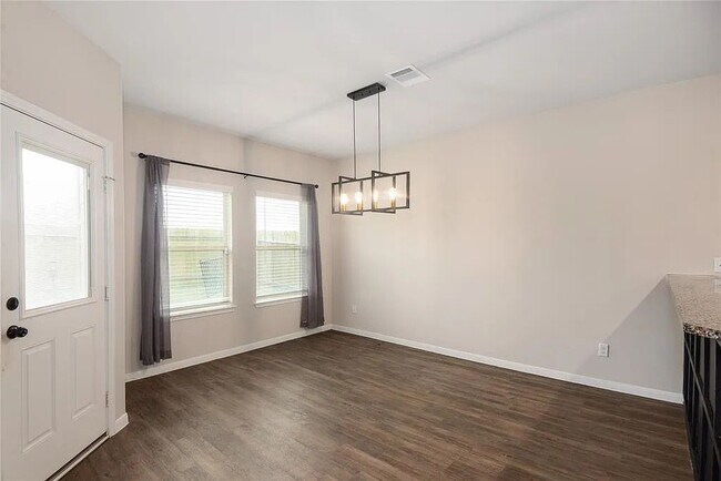 Building Photo - 6404 Macroom Meadows Ln