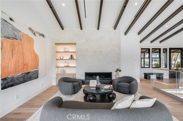 Building Photo - 427 Santa Ana Ave