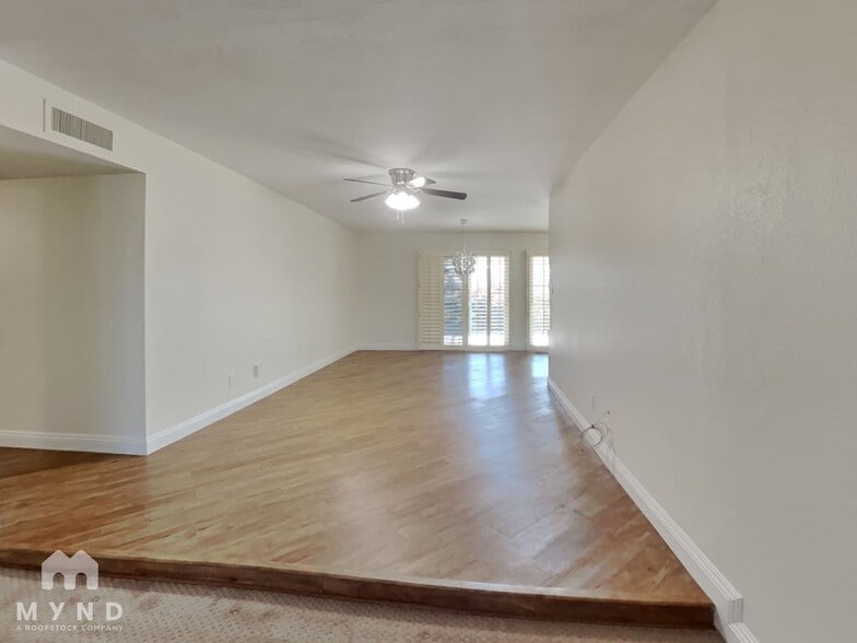 Building Photo - 4547 E San Gabriel Ave