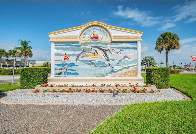 Building Photo - 1859 Shore Dr S