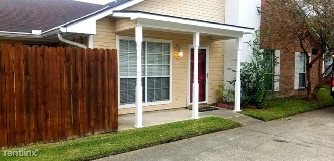 Primary Photo - 2 br, 2 bath Condo - 152 S Foster Dr