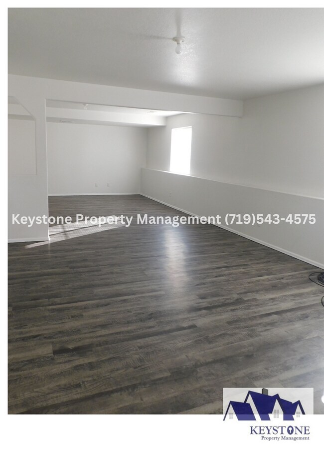 Building Photo - $948 Off Move In Special! Spacious Pueblo West Duplex 3 Bed/3 Bathroom Unit with 2 Car Garage  $1...