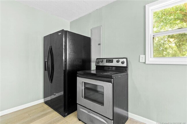 Building Photo - 5100 Malloy Cir