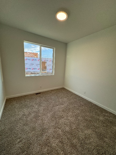 Building Photo - 226 Kinross Ct