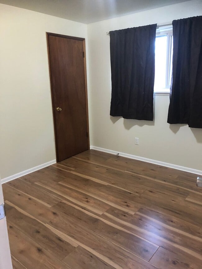 Building Photo - 19857ham