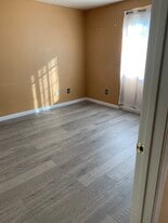 Building Photo - 965 Weeping Willow Ct