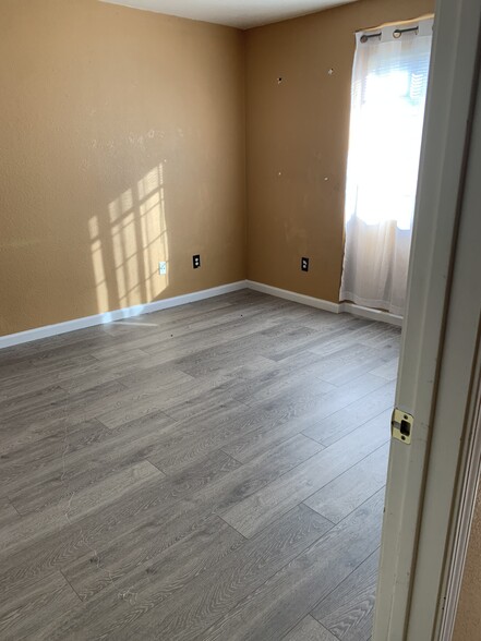 Bedroom-2 - 965 Weeping Willow Ct