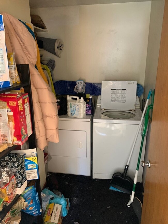 Building Photo - 1 Shared Spot Available for Fall 2026