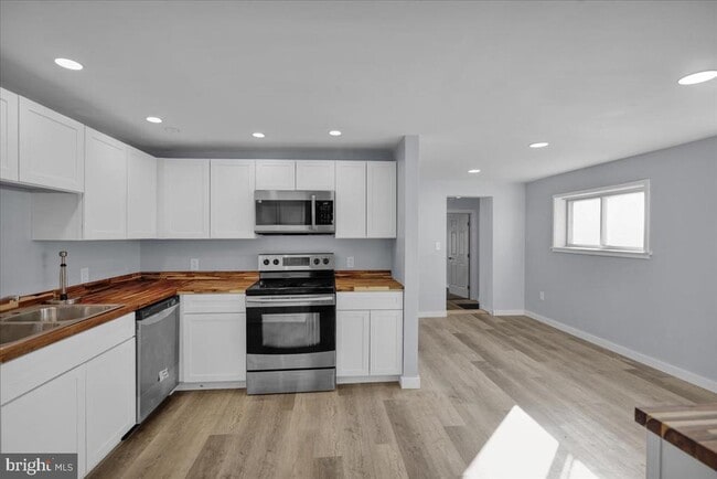 Building Photo - 21 Seyfert Dr