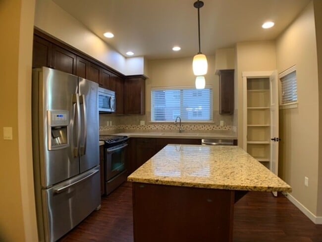 Building Photo - 45 Central Unit - 2 Bedrooms, 2 baths, 988 Sq. Ft.