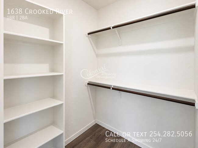 Building Photo - 1638 Crooked River