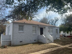 Building Photo - **ON HOLD** TOTAL ELECTRIC 2 or 3 Bedroom / 1 Bathroom Home for Rent in Columbus, GA***