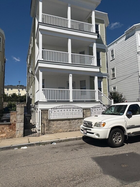 Building Photo - 9 Kenberma Rd