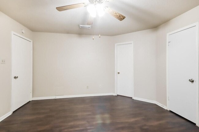 Building Photo - 4110 Bassingham Dr