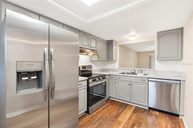 Building Photo - 6336 Newtown Cir