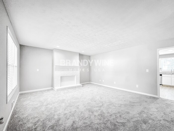 Building Photo - 3161 Summer Wood Cir
