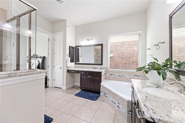 Building Photo - 3804 Carya Dr