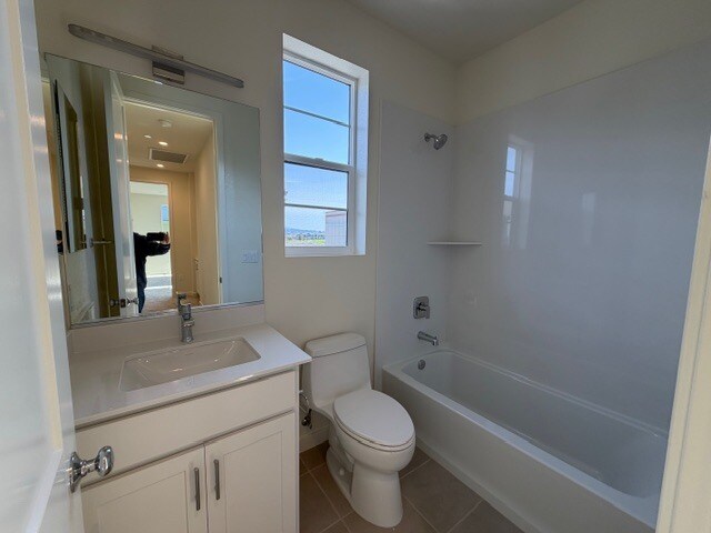 Building Photo - 1436 Waterside Ln