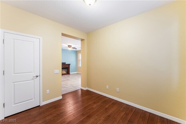 Building Photo - 11243 Filmore Heights Ct