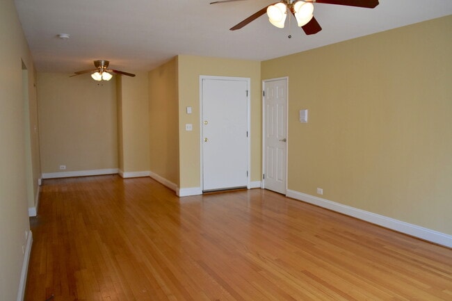 Building Photo - 1951 Euclid Ave