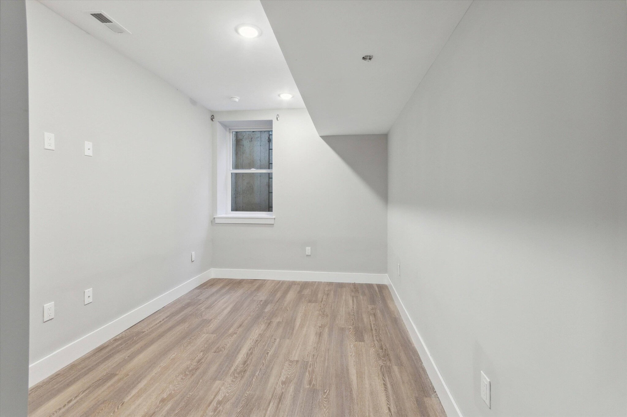 Building Photo - 1914 N Gratz St