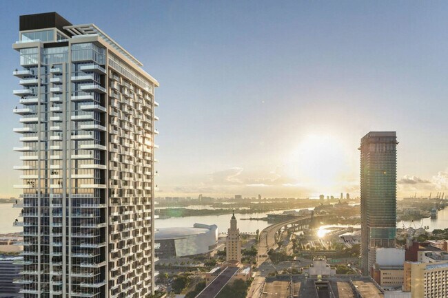 Building Photo - 601 N Miami Ave