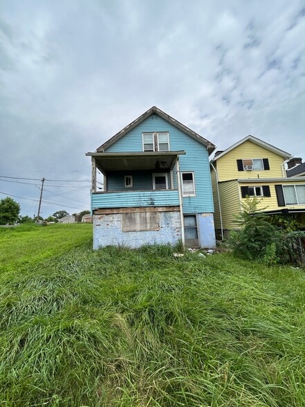 Building Photo - 951 High St