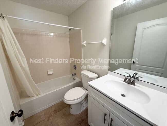 Building Photo - 732 Grand Parke Dr