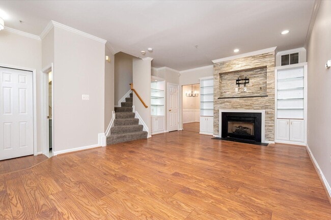 Building Photo - 77 Harbour Heights Dr