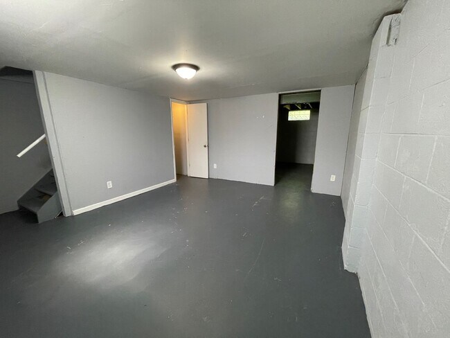Building Photo - Bexvie Village Townhomes