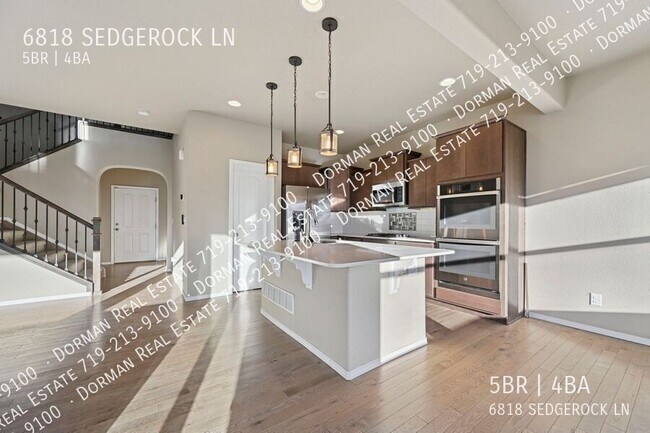 Building Photo - 6818 Sedgerock Ln