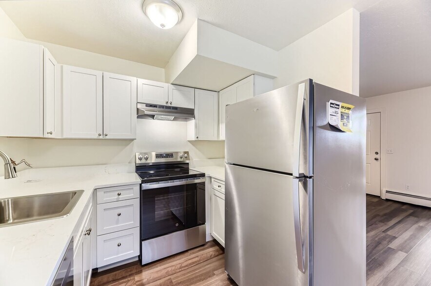 Building Photo - 2340 Walnut St