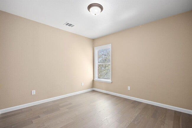 Building Photo - 2403 Beeleigh Ct