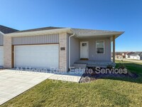 Building Photo - 905 S Brks Ave