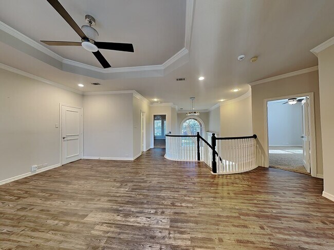 Building Photo - 1417 Tree Farm Dr