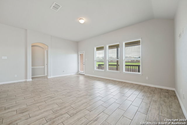 Building Photo - 2934 Daisy Meadow