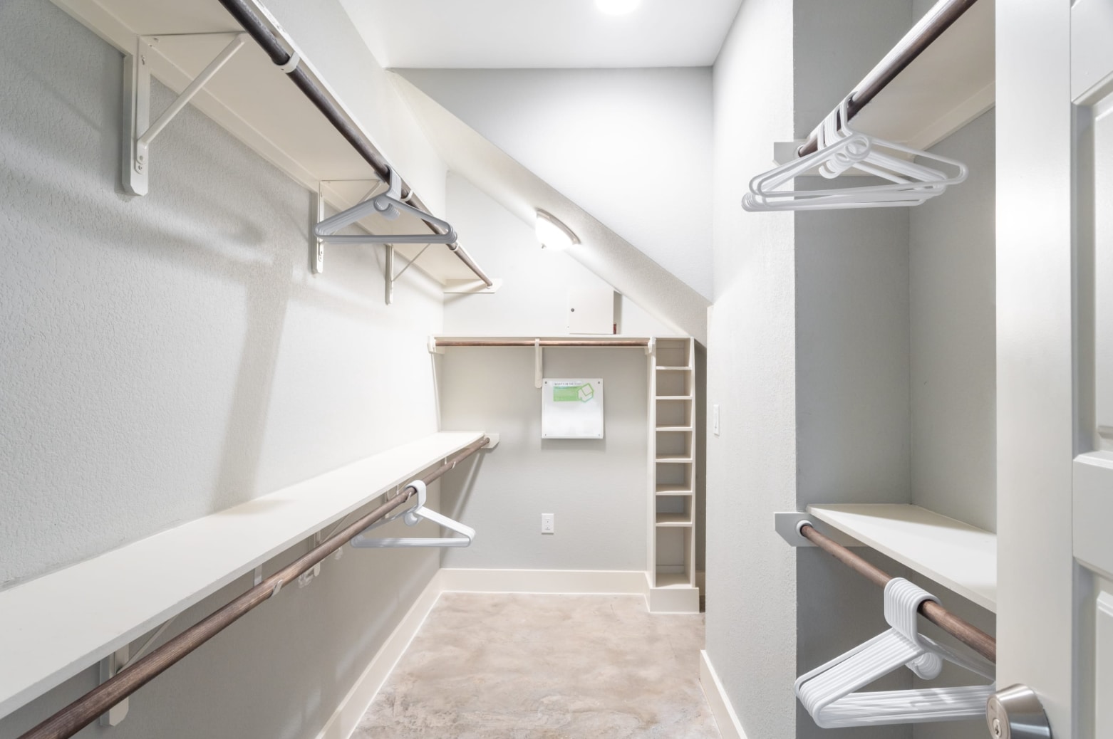 Building Photo - 3000 Neal St