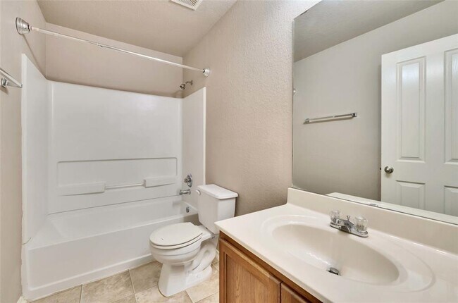Building Photo - 11716 Channing Dr